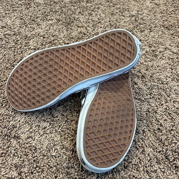 Vans - Picture 4 of 4